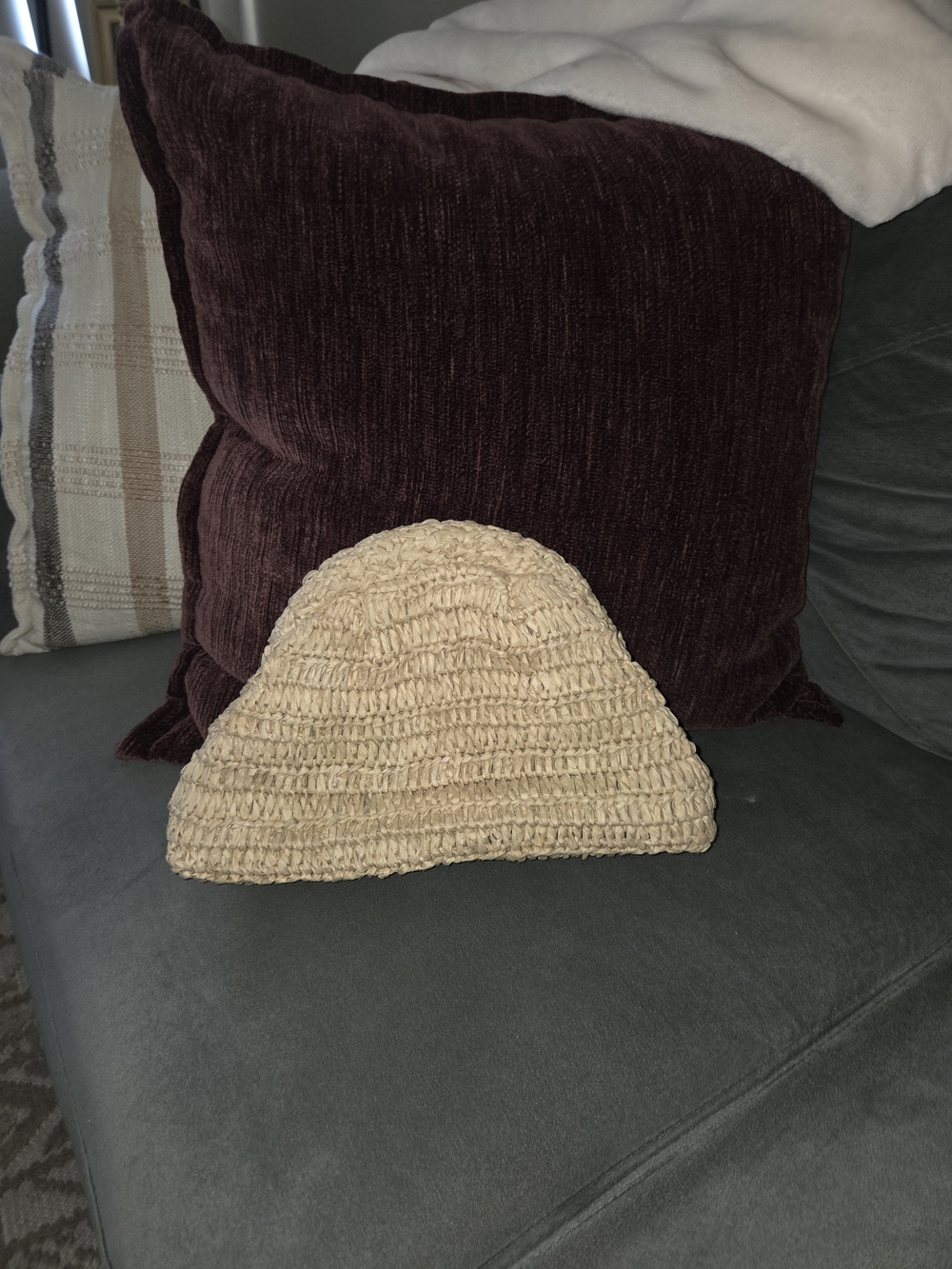 NWT LOFT Woven Straw Clutch in Natural Beige